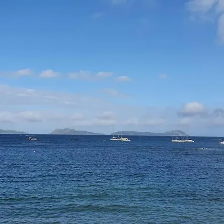 Apartamento en playa de Samil Apartamento *