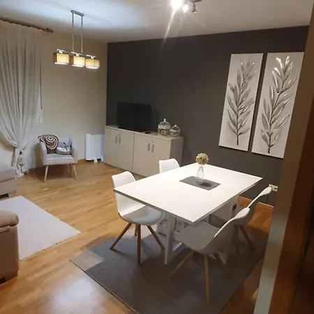 Apartamento Apartamento en playa de Samil *